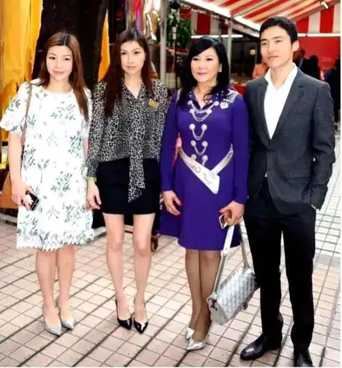 同是潮汕人,都是做玩具,有人玩名款豪车,有人营收为0,差距咋那么大呢!