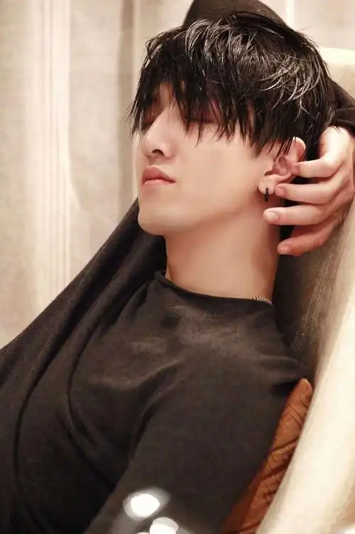 金瀚:金瀚的理发日(20220703小红书更新)