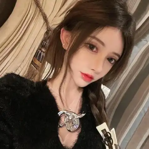 身材性感的御姐头像女生头像