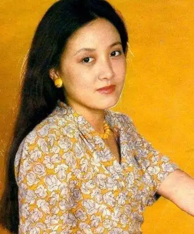 为了邓婕张国立抛弃的前妻罗秀春现如今怎么样了