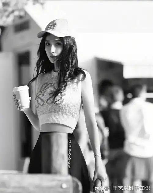 杨幂体重90斤, 外型几乎像少女, 坦言保持身材4种食物少吃