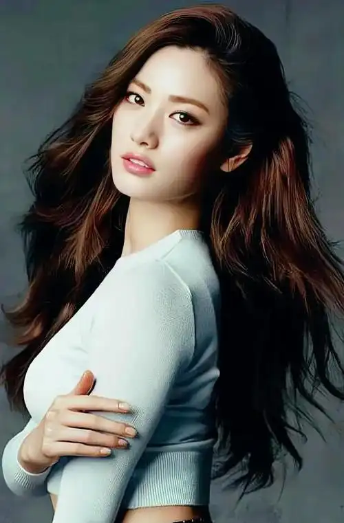 时尚前卫性感妩媚魅力无限的林珍娜甜美可爱的写真照