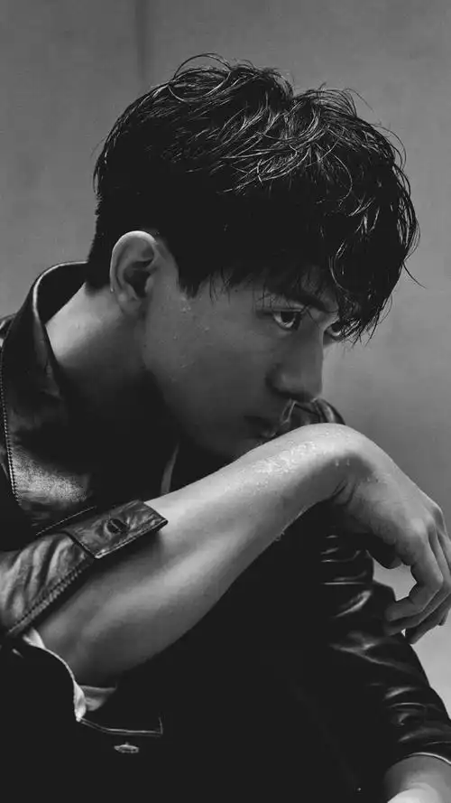 李现酷帅撩人写真手机壁纸