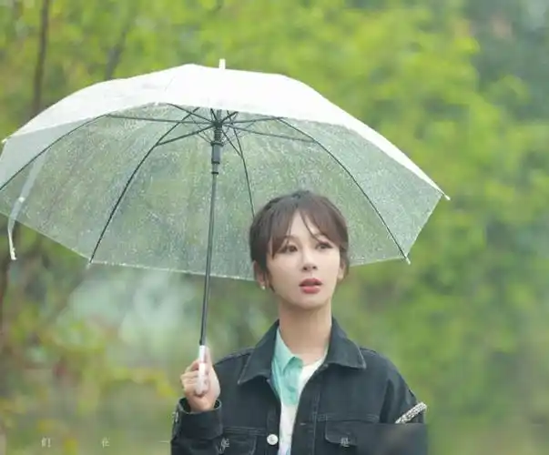 向往5杨紫离开蘑菇屋当天看到张艺兴的穿着我又嗑到了