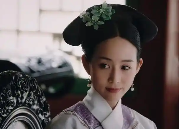 海兰黑化前和黑化后有一个细节上的重大改变你可能没发现