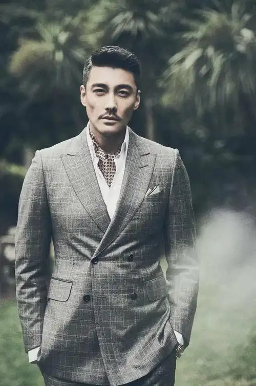 有人说,高以翔的颜值,外表和内在,碾压所有男星,不敢苟同|胡兵|男模