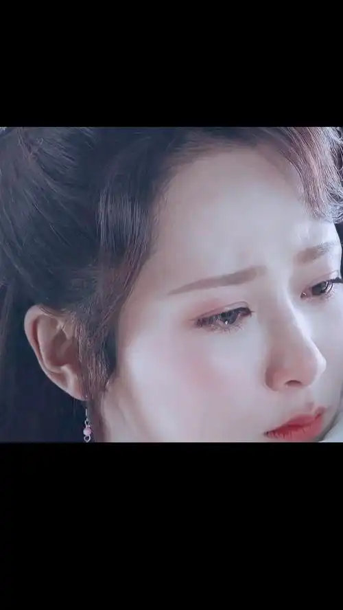 杨紫哭戏有多绝,张晓龙称之为流量明星的教科书,溢出屏幕的破碎感