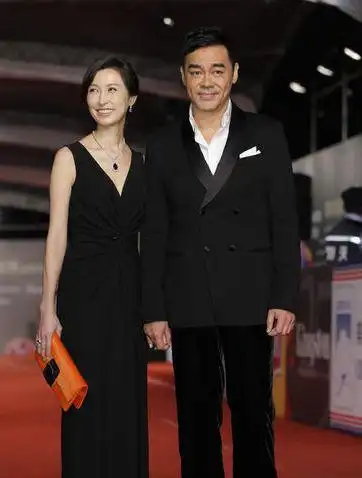 戏里她和别人抢老公从未赢过,戏外她却有个宠爱她的"影帝老公"