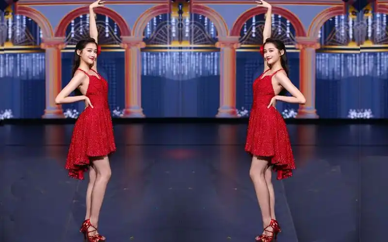 关晓彤跳舞名场面一袭红衣奔放似火性感热舞魅力十足