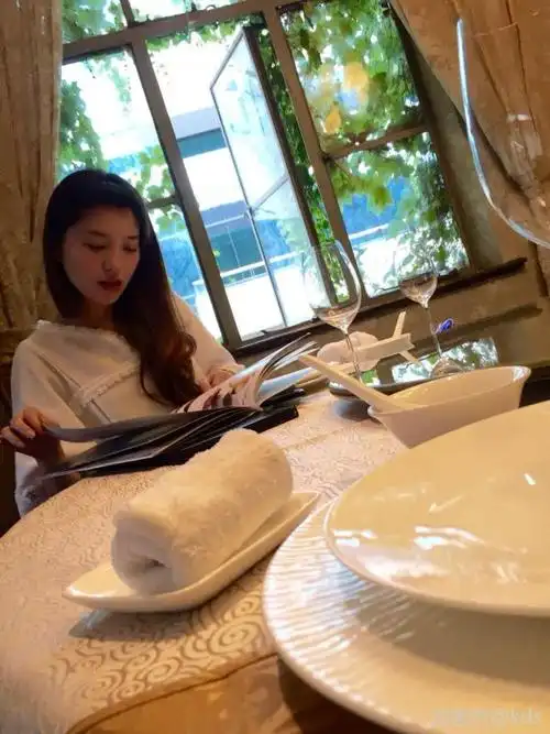 你们有没有不经意间和明星面对面接触