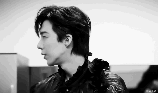 这一镜头!侧颜 !  #刘宇宁开始推理吧