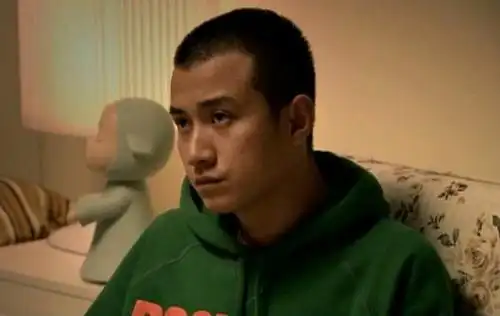 而与李念在《蜗居》中演对手戏的文章,则刚刚因为出演赵宝刚执导的