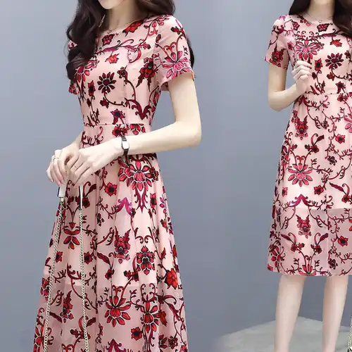 原创女人过了45岁别穿的太土气这几款连衣裙让你洋气又显年轻