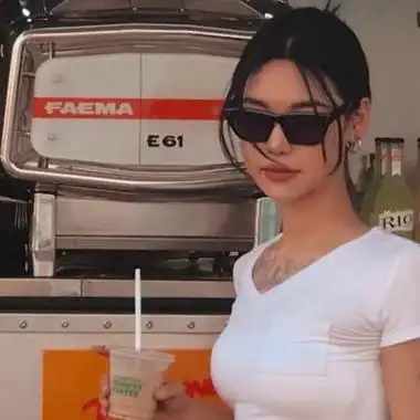 ins女生头像时尚高级感2021成熟