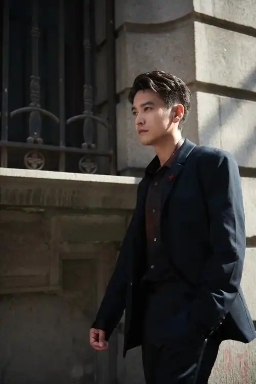 袁文康:导演喊"开始"时,演员就自由了丨人物