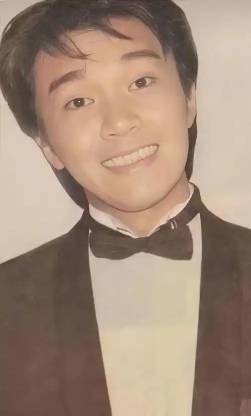 周星驰怀旧老照片让你一次看个够