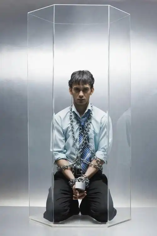 成年人,一个人,竖图,正面,仅一个男性,仅一个人,灰色背景,透明,六边形