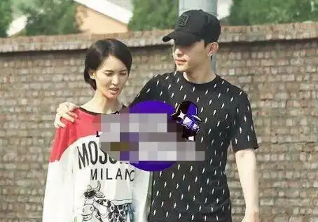 金晨采访中提邓伦说了什么 金晨邓伦分手怎么撕的