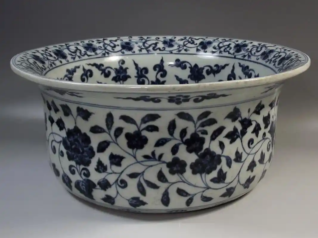 明清瓷器 明永乐青花缠枝花纹折沿 - 抖音