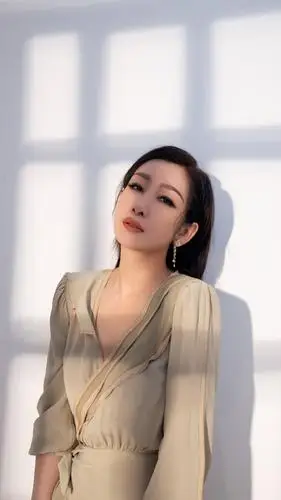 演员秦海璐,演绎作品经典,能唱能演,来看美照吧