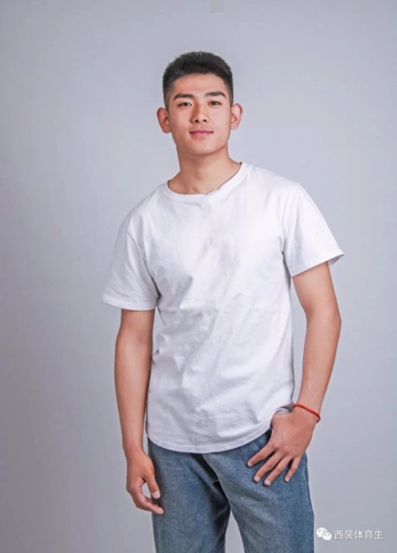 湖南卫视新综艺搞事情邀请了33个体院身高182cm的肌肉男抢着当1