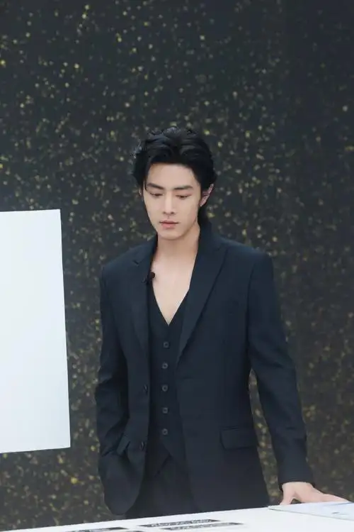 肖战真空西装有内搭##肖战