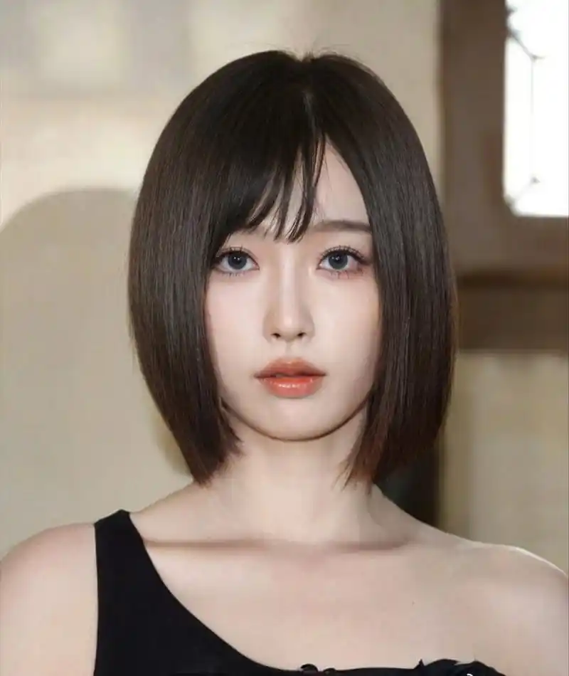 虞书欣短发也很好看诶,有种精英感