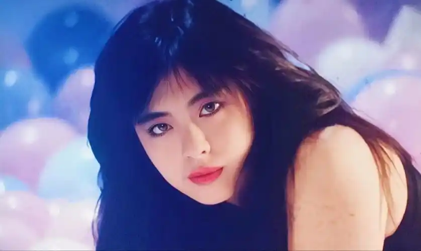 【王祖贤】"年轻时美的不可方物,一颦一笑摄人心魄"