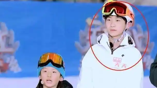 13岁天天身高直逼183cm的钱枫,长腿扎眼!