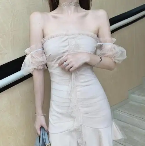 夜店女装2020名媛气质性感一字肩抹胸连衣裙女修身显瘦网纱仙女裙