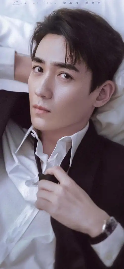 朱一龙帅气俊朗高清手机壁纸-明星-手机壁纸下载-美桌网