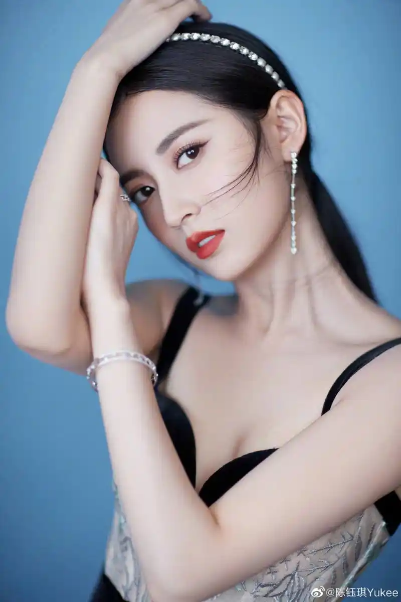 最美赵敏再度惊艳!陈钰琪挑战10天不断更福利图