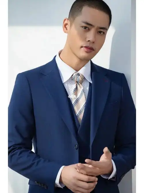 蓝色西装 74最受男士欢迎的颜色