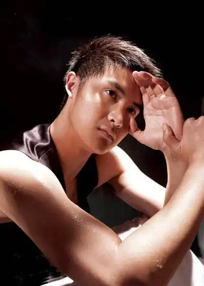 田亮极尽性感的肌肉写真(组图)