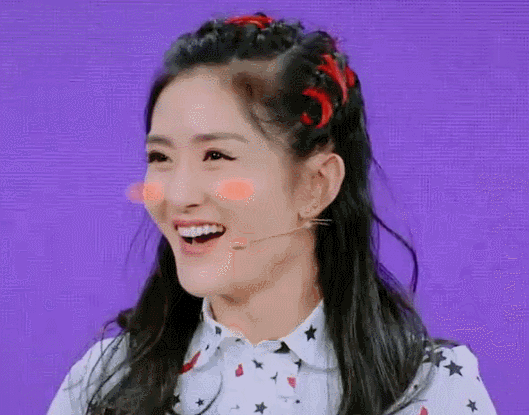 不好意思 主持人 害羞 欣喜 神奇的孩子 综艺 表情包 谢娜