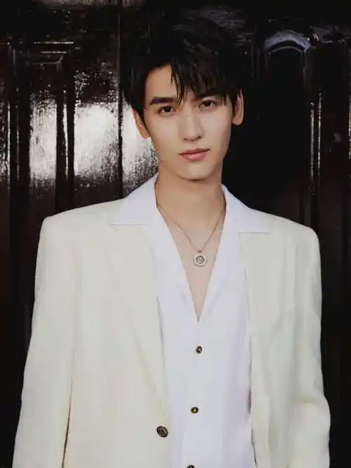 最后一丝体面,从艺先从德|李易峰|罗志祥|任嘉伦|实力派演员_网易订阅