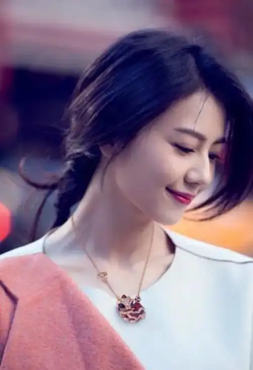 日本人眼里最美的中国女明星top25巩俐23刘亦菲第3第1是