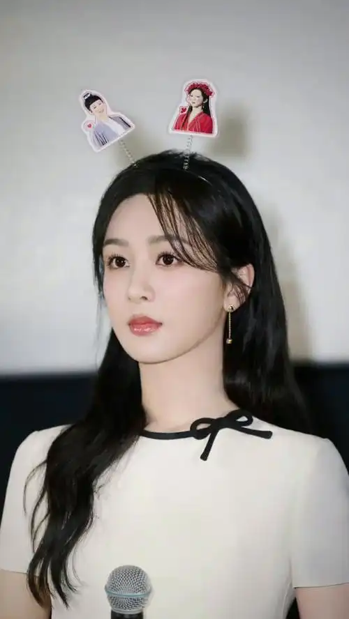 杨紫扎高马尾了_高马尾造型的紫妹一整个青春美少女呢～#娱乐评论