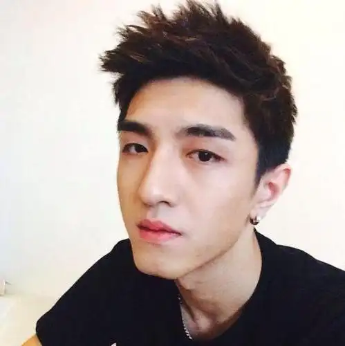 赵丽颖旗下一员大将金瀚不是传统意义上的帅网友热议