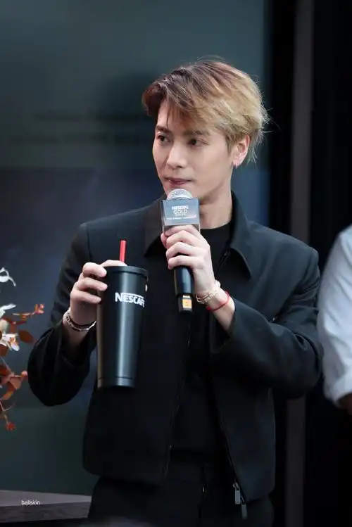 王嘉尔泰国粉丝接机##王嘉尔世界巡演##王嘉尔澳门演唱会