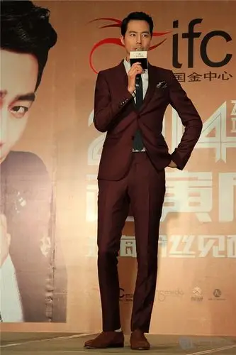 赵寅成大长腿魅力