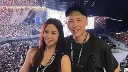 陶喆演唱会秀恩爱 为老婆改《melody》