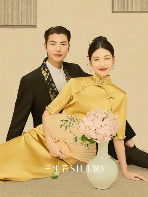 绝美旗袍工笔画婚纱照每一张都想裱起来