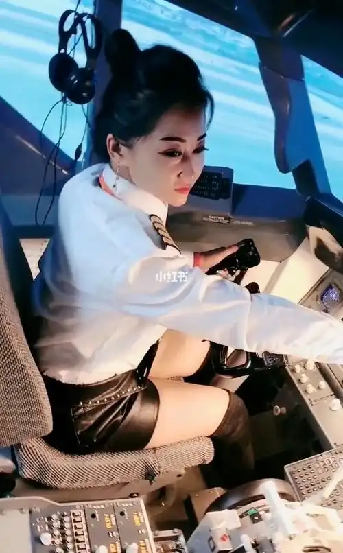 中国最美女机长06