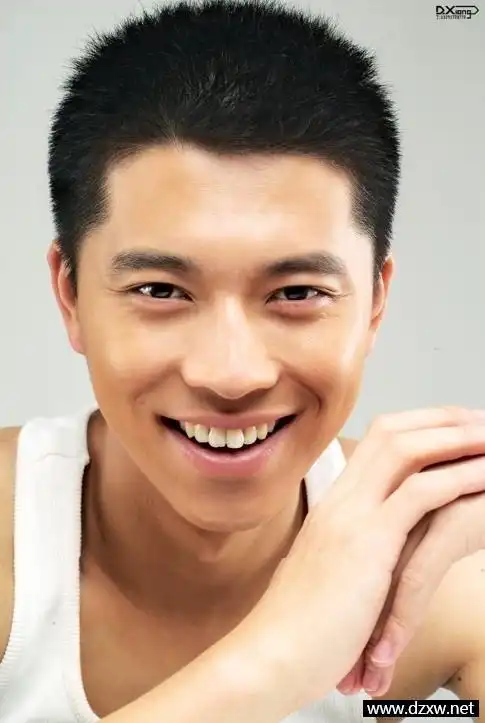 王雷个人资料年龄,演员王雷介绍,王雷的个人简介_文秘苑图库