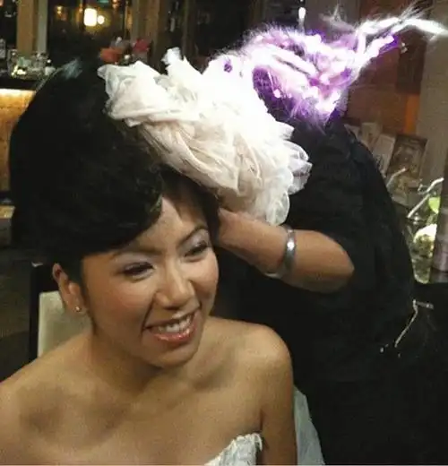 黎明开个唱,妻女到场欣赏,阿wing陪5岁女儿与台上黎明秘密互动|黎明