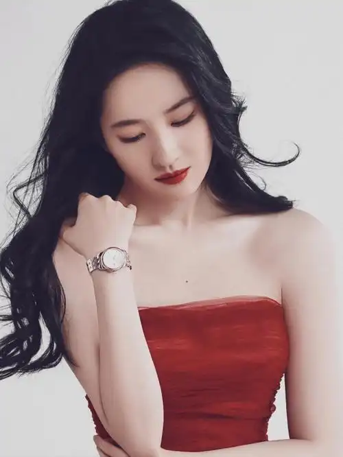 天梭  #天梭小美人  #天梭手表  #天梭全球形象代言人刘亦菲  #壁纸