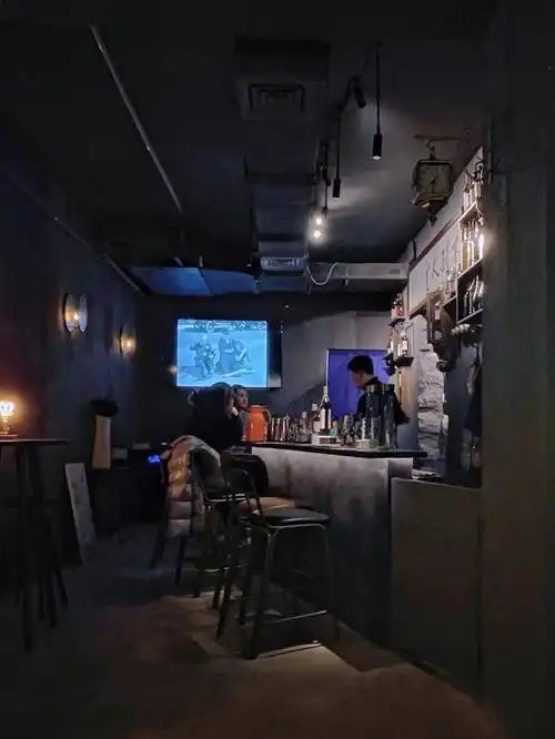 西安探店一家紫色的宝藏小酒吧33