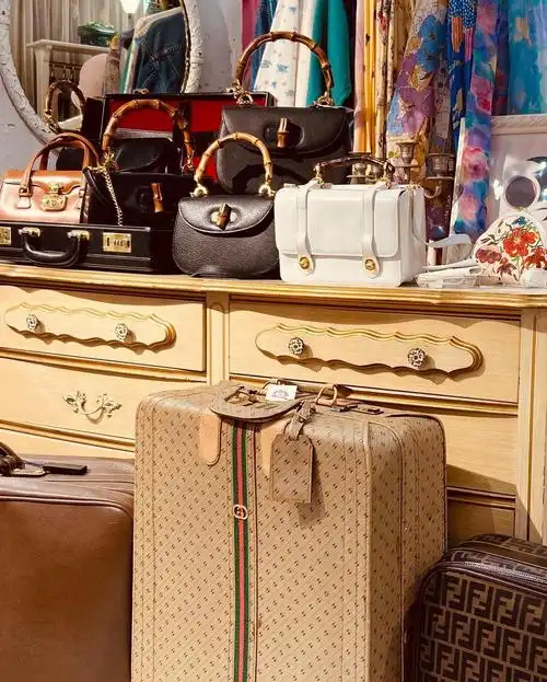 二手奢侈品中古圈的行话你都了解吗小白秒变包包专家