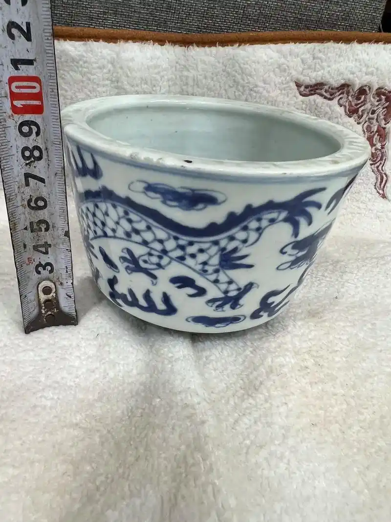 民国时期民窑青花小香炉一只 - 抖音